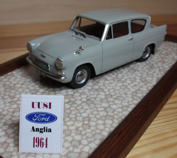 uusifordanglia64.jpg