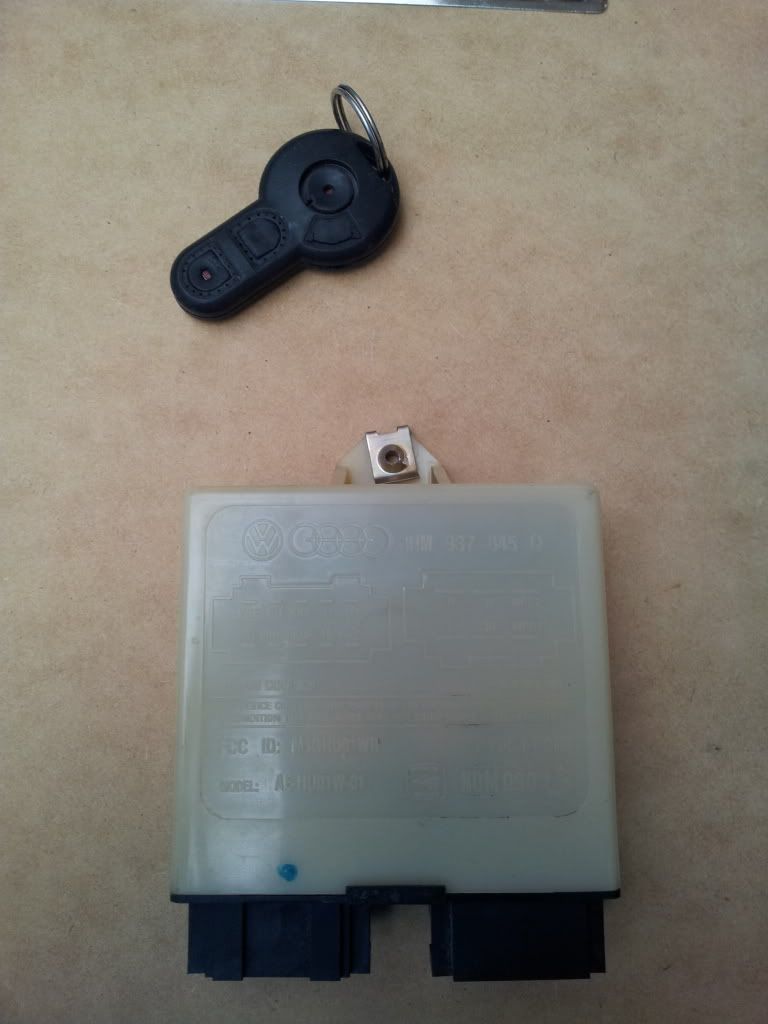 FS Keyless entry module ( white box) with Clarion FOB VW Vortex