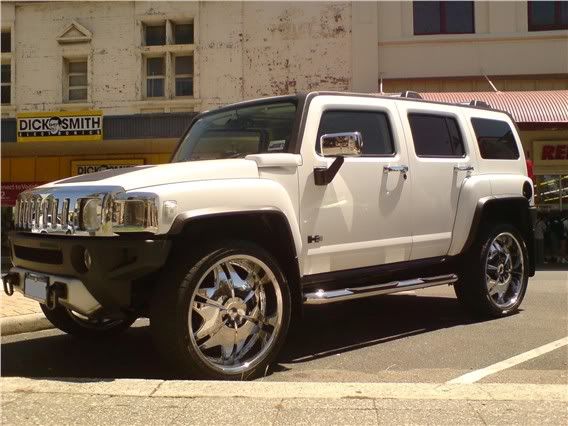 hummer_h3_adventure_on_24_inch_whee.jpg