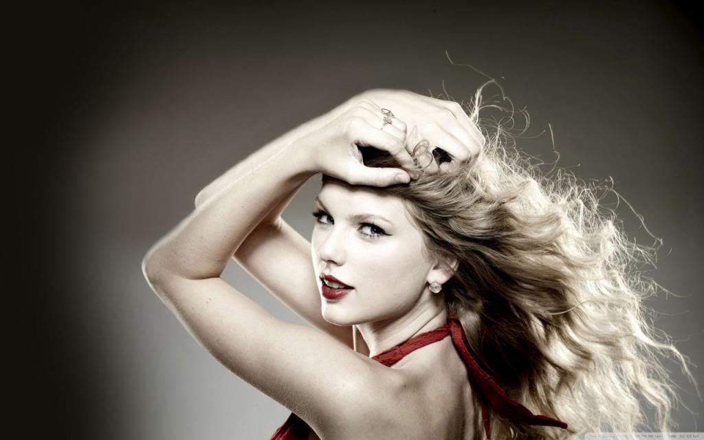  photo Taylor-Swift-hot-top-less-pictures-1_zps65c868f7.jpg