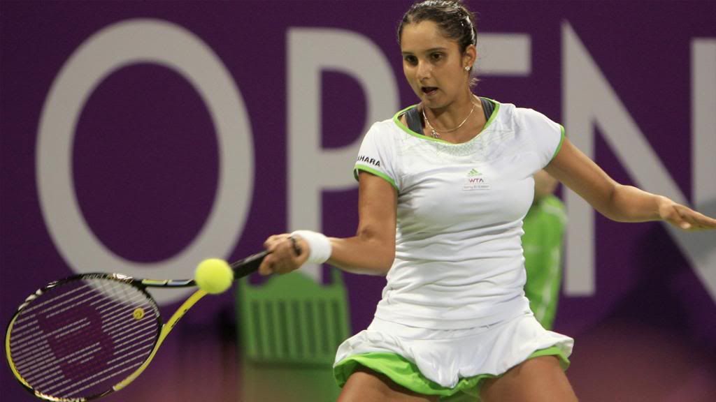  photo sania-mirza-malik-in-shorts-6_zpsfdab2f18.jpg