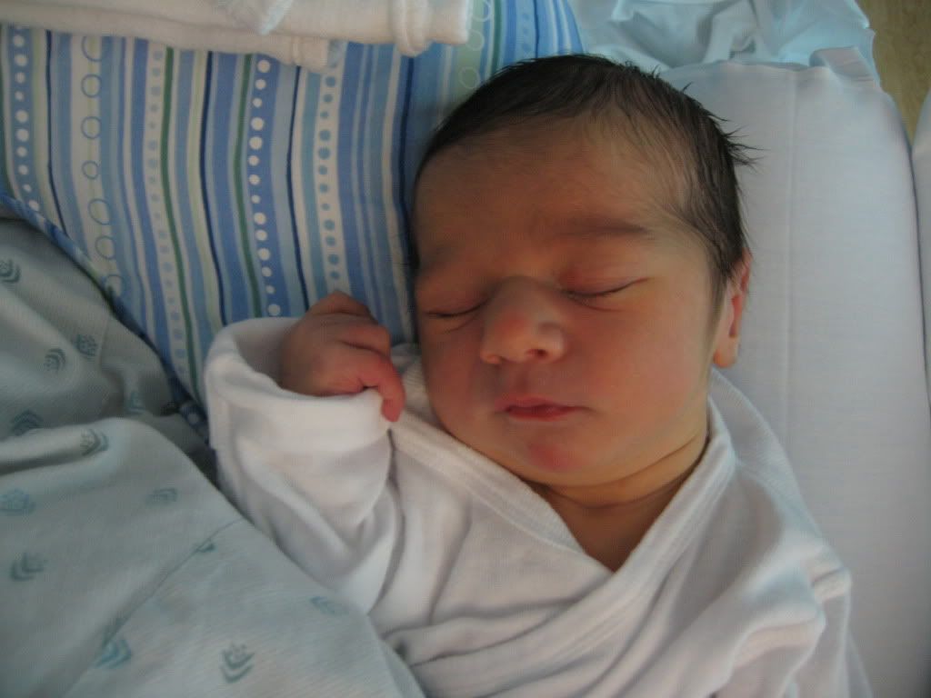 DeclansFirstDays080.jpg picture by flyer1982