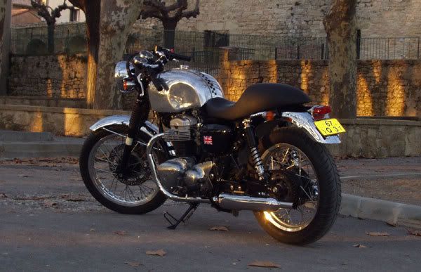 KawaW650CafeRacer.jpg