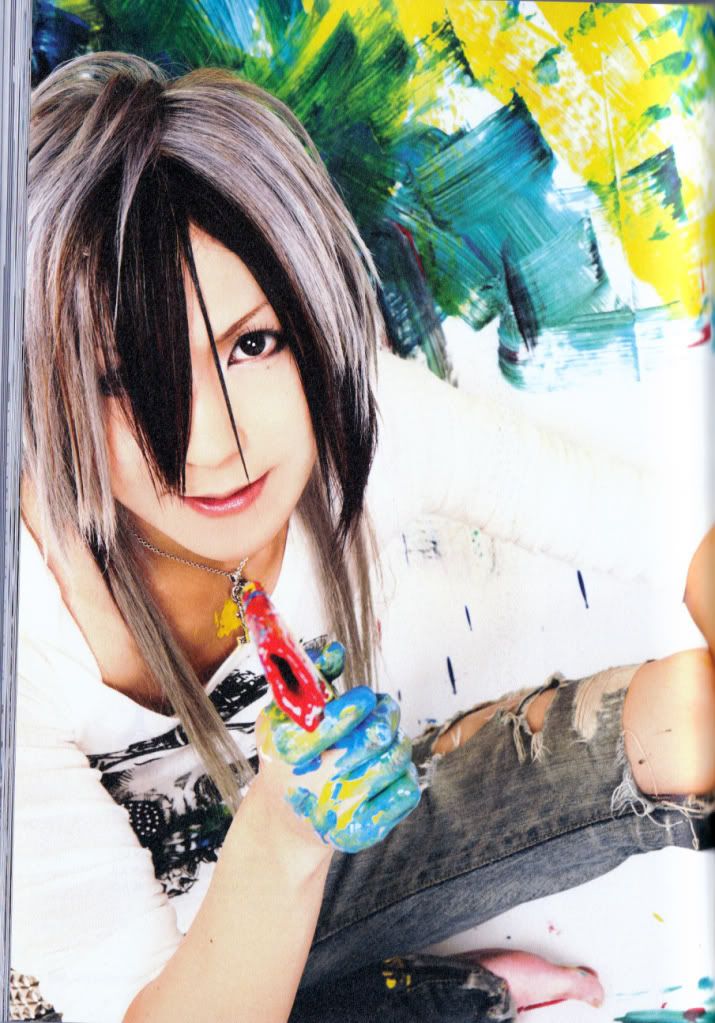 TeruRockandRead08.jpg picture by V-e-r-i