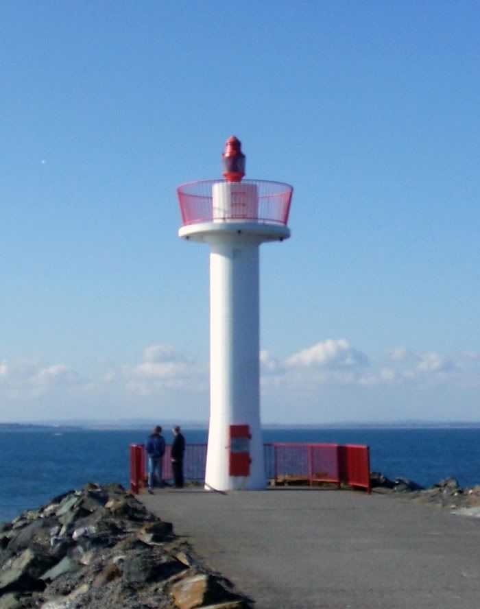 new-howth-lighthouse.jpg