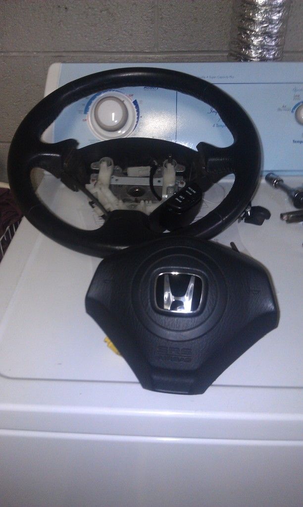 Ap2 0405 S2000 Steering wheel with Air bag! Honda / Acura K20a K24a Engine Forum