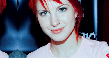 Hayley+williams+red+hair+decode