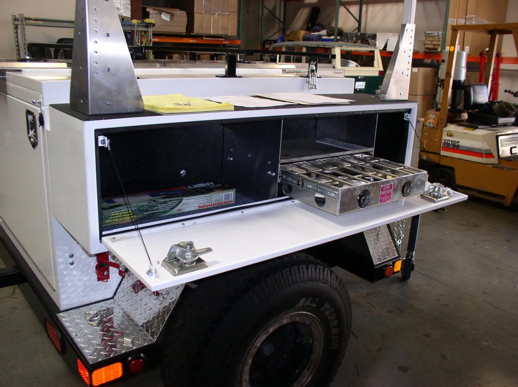 trailerstove.jpg