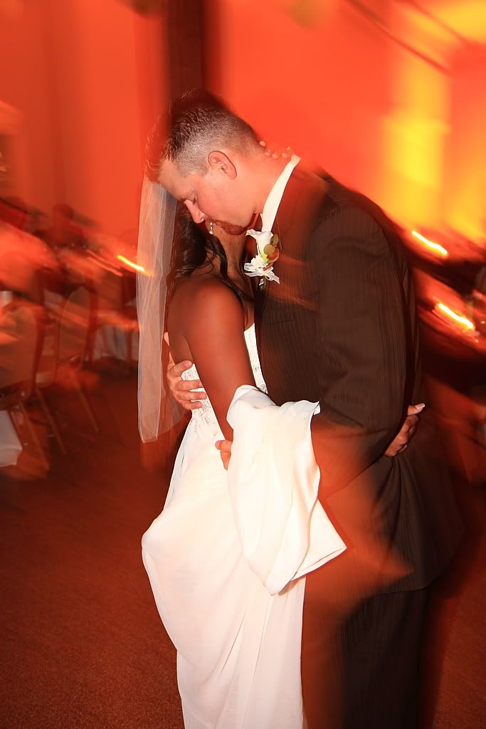 IMAGE: http://i250.photobucket.com/albums/gg267/acyogi/Weddings/Billy%20and%20JC/IMG_3056.jpg