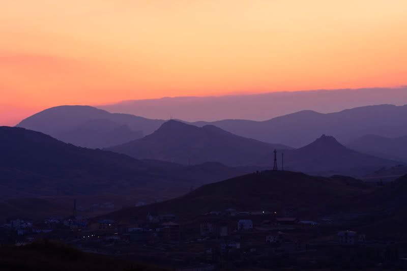 Крым...лето..Затерянный Мир...индейцы...фото к фильму Дикари