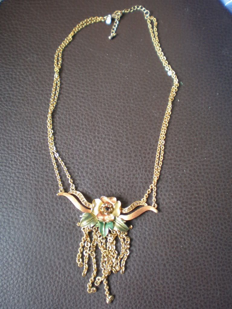 Really Funky Costume Flower Necklace 20 + Shipping Photo by