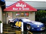 #40 decorates Jody's. Rick Suran was the driver of #40 and Jody Tanner drove #36 Late Model and NW Tour cars photo 1400239_10200642532175337_1384588966_o.jpg