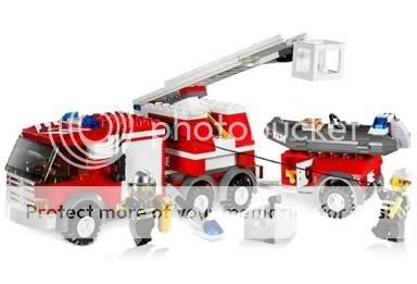 This is a NEW LEGO 7239 FIRE FIGHTER SET RESCUE TRUCK 214 PIECES 